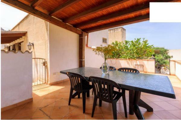 Baglio Scurati Home Holidays Кустоначи Экстерьер фото